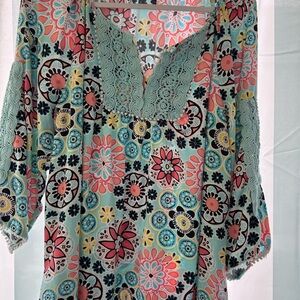 Crown Ivy  top . Floral Patterned Women's Tunic with Lace Detail